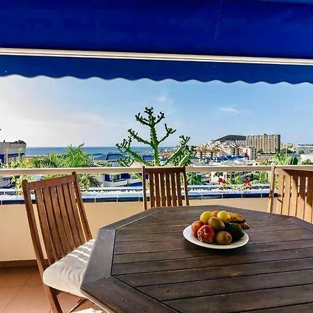 Lejlighed Large Direct Ocean Front