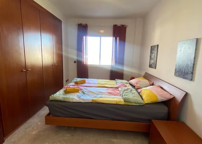 Large Direct Ocean Front 2bd Apartment Los Cristianos (Tenerife)