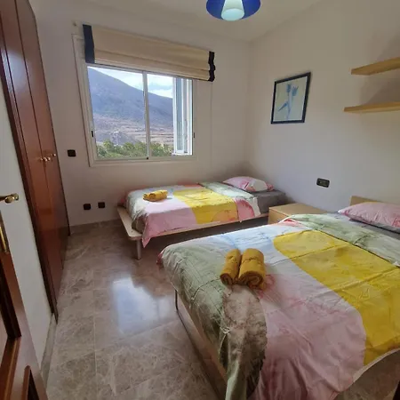 Large Direct Ocean Front 2bd