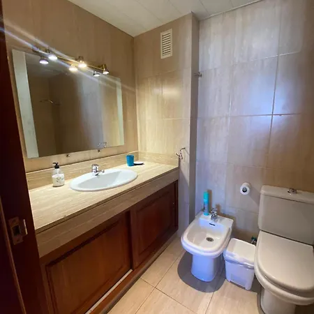 Large Direct Ocean Front Appartement *