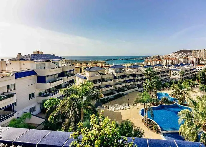 Large Direct Ocean Front 2bd