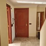 Large Direct Ocean Front 2bd *