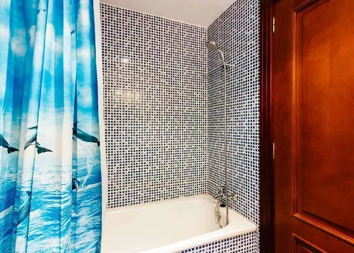 Large Direct Ocean Front 2bd